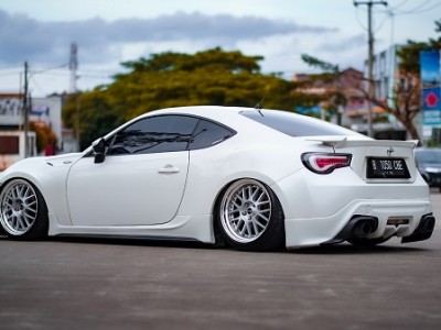 Indonesia Toyota gt86 airbagsuspension  Modification case