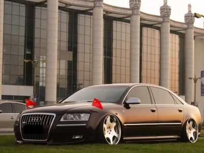 Elevating Luxury: The Audi S8  Airbags